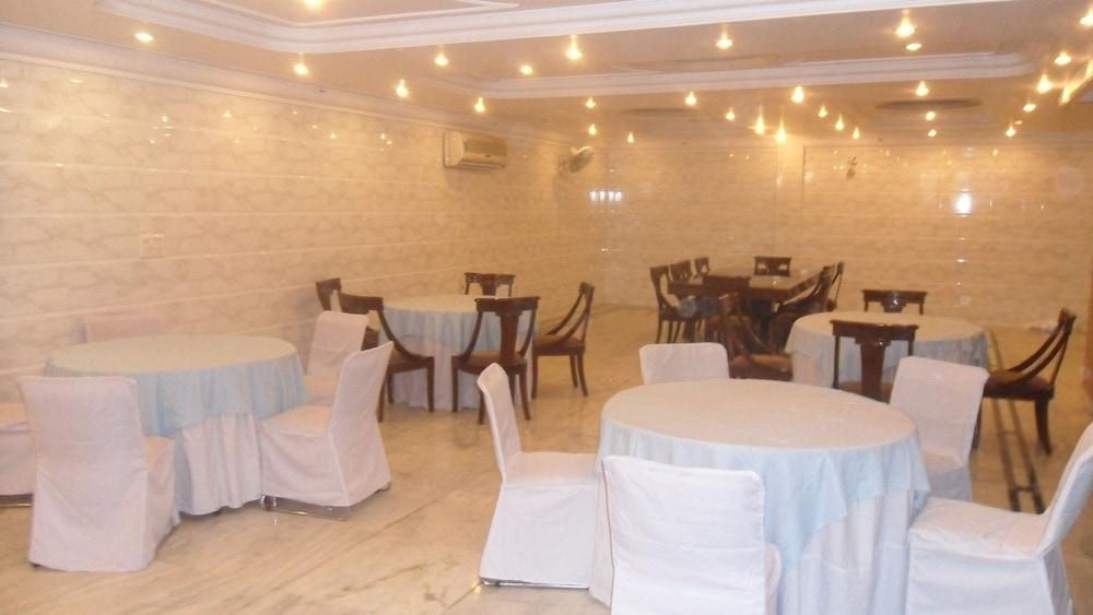 Hotel Singh International Delhi  Esterno foto