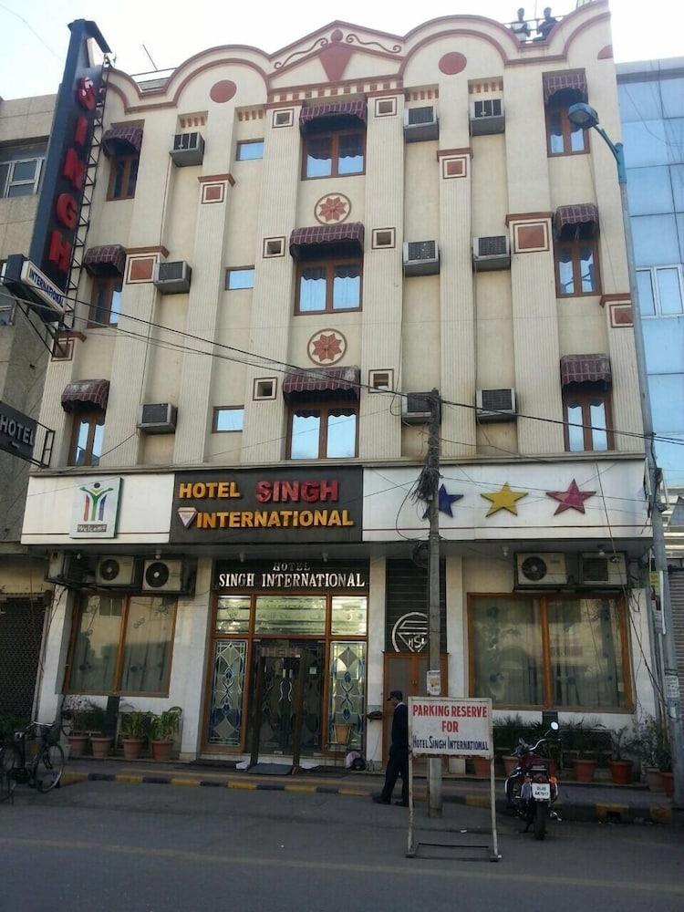 Hotel Singh International Delhi  Esterno foto