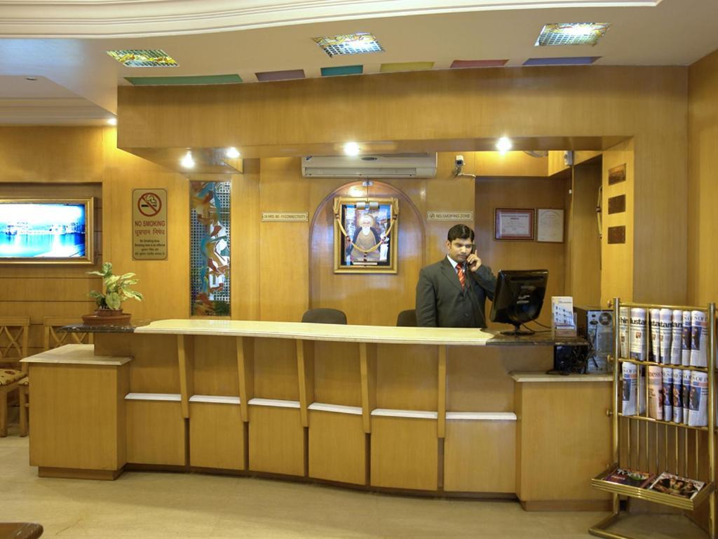 Hotel Singh International Delhi  Esterno foto